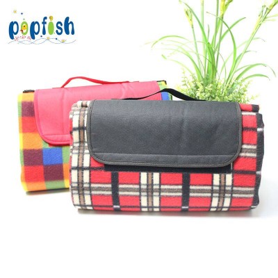 Custom Portable Waterproof Folding Red Picnic Blanket Beach Blanket Waterproof Sand Proof Picnic Blankets Lighweight